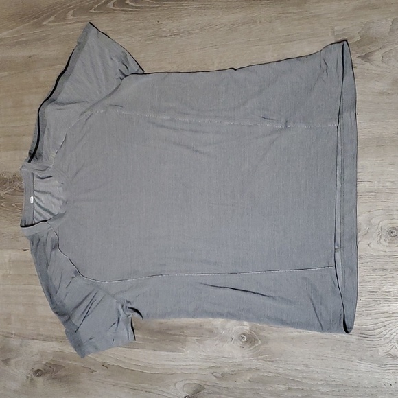 lululemon athletica Other - Lululemon Swiftly Tech Tee XL